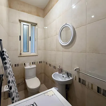 Seashell Stories - Modern Comforts, Traditional Charm Apartment Nadur
