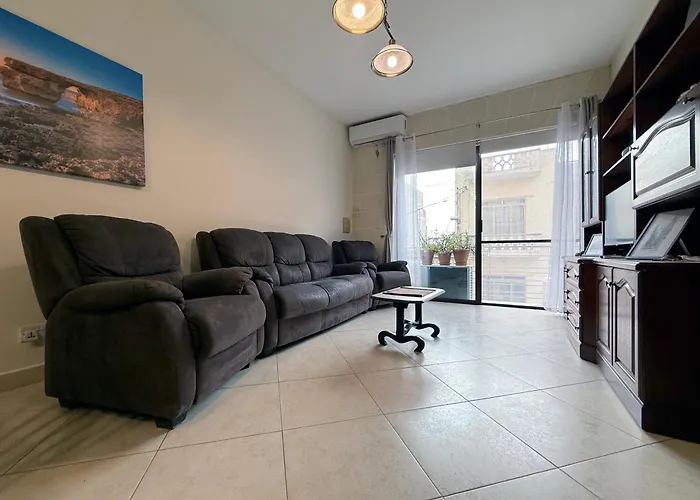 Seashell Stories - Modern Comforts, Traditional Charm