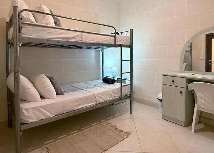 Seashell Stories - Modern Comforts, Traditional Charm Lägenhet *