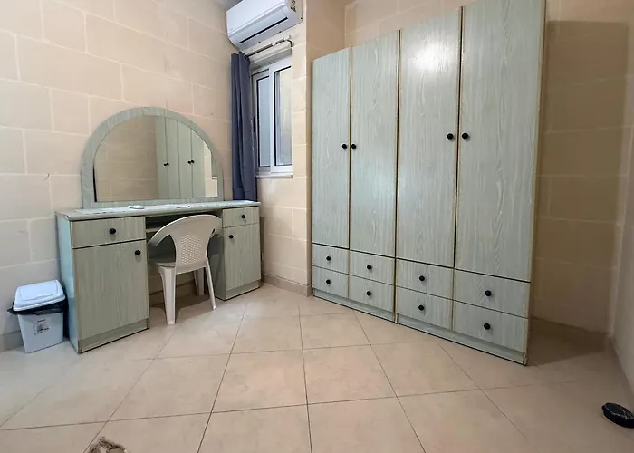 Seashell Stories - Modern Comforts, Traditional Charm *