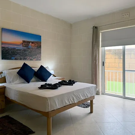 Seashell Stories - Modern Comforts, Traditional Charm Appartement