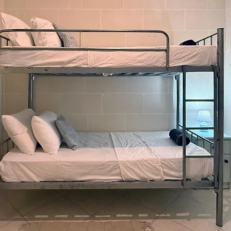 Seashell Stories - Modern Comforts, Traditional Charm *