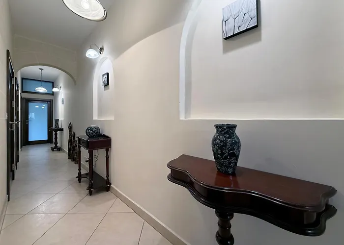 Apartament Seashell Stories - Modern Comforts, Traditional Charm