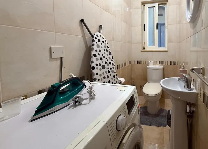 Seashell Stories - Modern Comforts, Traditional Charm *